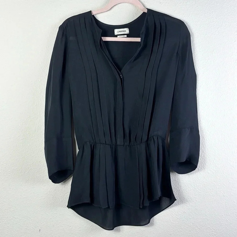 L’Agence 100% silk V-neckline‎ blouse partial button front pleated black size XS